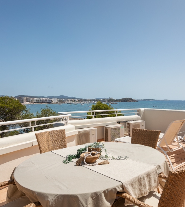 Resa Estates townhouse Ace sea views te koop sale roofterrace and views 8.jpg